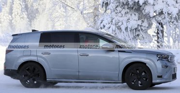 Для великої родини: флагманський електромобіль Skoda розсекретили до презентації (фото)