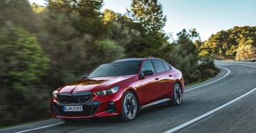 Електромобілі BMW зможуть імітувати роботу коробки передач