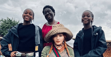 Мадонна показала рідкісні кадри прийомних дітей (фото)