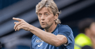 "За мир на родине": Тимощук захотел, чтобы Украина села за стол переговоров с Россией