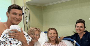 Після закидів про сурогатне материнство: Леся Нікітюк показалася прямо в пологовому (фото)