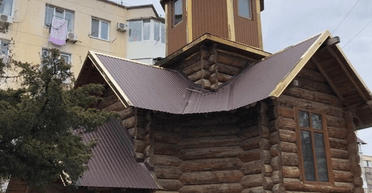 Оккупанты сносят последнюю украинскую церковь в Крыму, — СМИ (фото)