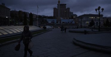 Графіки відключень на 13 листопада: в кого не буде світла майже 14 годин (фото)