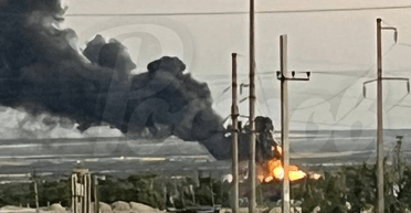 Дроны ударили по нефтебазе в Ростовской области: пожар не могут потушить 14 машин (видео)