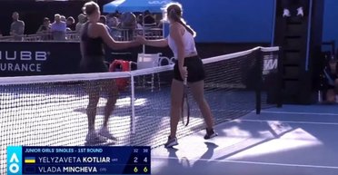 Пожала руку россиянке: отец теннисистки из Украины отреагировал на поступок дочери (видео)