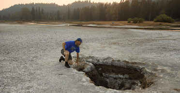 Загадка природи: вода в озері, яке зникає щоліта, повертається восени (відео)