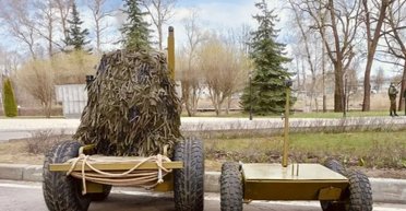 В РФ хвастаются передвижной системой РЭБ "Абзац": ездит на колесах и применяет ИИ