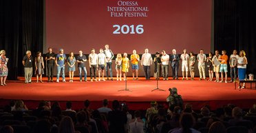 Портреты в Одессе. Няшность, сюрреализм и первые победители