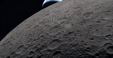 Астронавты миссии "Артемида-2" увидели бомбардировку Луны: ученые этого не ожидали (фото)