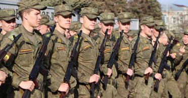 "Рюкзак, трусы и аптечка": в России срочникам выдали "список покупок" и отправляют в Курскую область