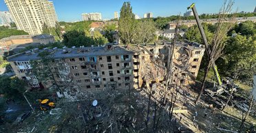 По Києву били три сотні "Шахедів" і 16 ракет: Росія запустила балістику КНДР, — Зеленський