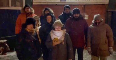 "Сидим без тепла": жители Подмосковья попросили Путина о помощи из-за ледяных стен (видео)