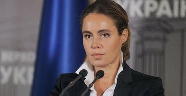 Контактирует с Медведчуком: экс-нардеп Королевская отвечает за связь ОПЗЖ с Россией, — СМИ