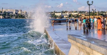 Принуждение к отдыху. Каким будет курортный сезон в Крыму