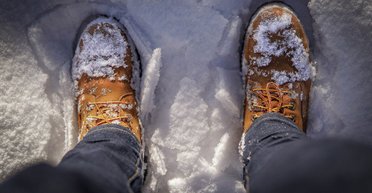 Як сушити взуття, щоб не зіпсувати: варіанти та лайфхаки
