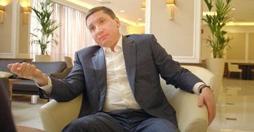 Обман военных и связи с РФ: киевский бизнесмен должен Украине 14 млрд, — расследование (фото)