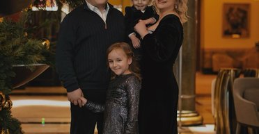 Семья экс-нардепа от ОПЗЖ Волошина "засветилась" в фешенебельном российском отеле (фото)