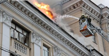 Масована атака ЗС РФ на Дніпро: Зеленський назвав наслідки обстрілу (фото)