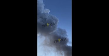 Большое количество химикатов в воздухе: РФ нанесла удар по промышленному объекту на Полтавщине