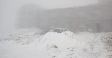 У Карпатах випав сніг: в яких регіонах синоптики прогнозують опади (фото, карти)