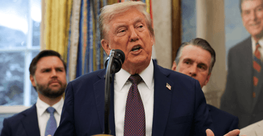 "Противники тарифів — дурні": економіка США процвітає, і кожен американець отримає $2000, — Трамп