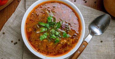 Классический Харчо: как приготовить сытный суп, который согреет в холодную погоду