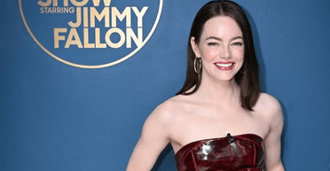 Емма Стоун у шикарній лакованій сукні з'явилася на популярному шоу (фото, відео)