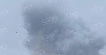 ЗС РФ влучили в житловий будинок у Кривому Розі: над містом здіймається стовп диму (фото)