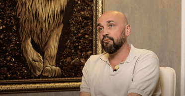 Казав дівчині в очі, що йде зраджувати: зірка гурту "Авіатор" здивував зізнанням