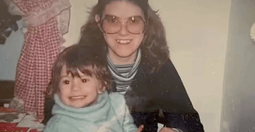 Та сама дівчинка: жінка стверджує, що зникла понад 39 років тому, але "мама" їй не вірить