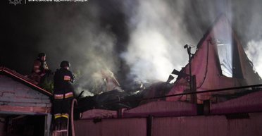 РФ ударила "шахедами" по Запорожью: под завалами оказались люди, что известно (фото, видео)