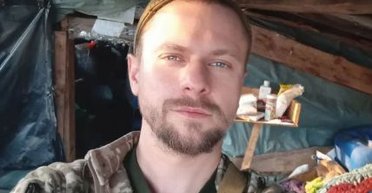 В Донецкой области погиб художник, стилист и герой фильма "Оползень" Артур Сниткус (фото)