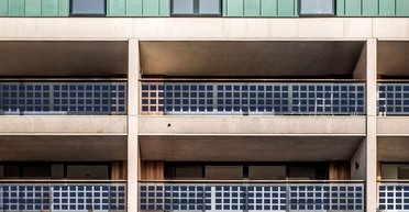 Прощайте, солнечные панели на крыше: представлен забор, генерирующий энергию (фото)