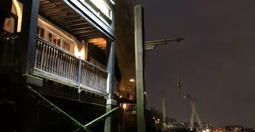 Виселица на берегу и призраки знаменитостей: в Лондоне старейший паб хранит "кровавые" истории