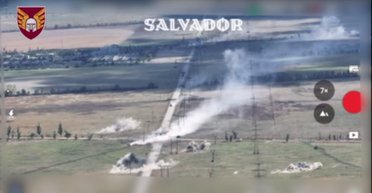 "Гостеприимно встретили": ВСУ разнесли три колонны тяжелой техники ВС РФ (видео)