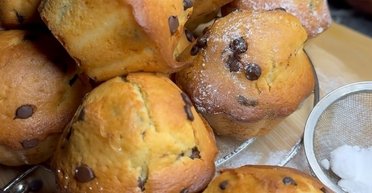 Смачний десерт за 30 хвилин: простий рецепт кексів із шоколадом