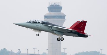 Опять проблемы: учебно-боевой самолет Boeing T-7A задерживается из-за логистики