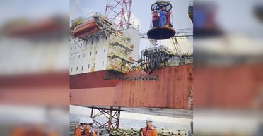 Роскошь, бильярд, тренажеры: чем интересна работа на нефтяной платформе (видео)