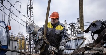 Полный блэкаут: когда он будет и как спасти энергетику Украины