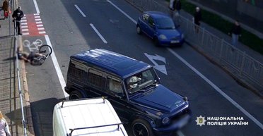 Избиение велосипедиста в Киеве: обвиняемый может быть причастен к махинациям с формой ТрО, — СМИ