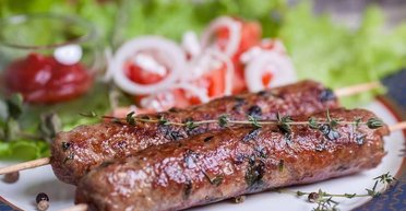 Чевапчичи: рецепт вкусных колбасок из фарша