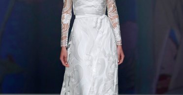 Smokey eyes та нюдові відтінки. Топ-5 варіантів весільного макіяжу