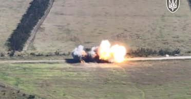 Запылала с четвертого удара: бойцы НГУ уничтожили "зенитку" ВС РФ (видео)