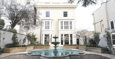 За крок до мрії: британка, яка "виграла" будинок вартістю 2 млн, отримала 5 тисяч фунтів