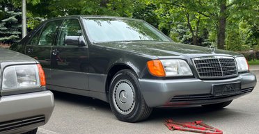 Легенда 90-х: в Украине обнаружен культовый Mercedes S-Class W140 в новом состоянии (фото)