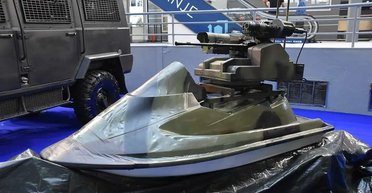 Безпілотний гідроцикл Amur знайде ворога і розстріляє з кулемета: розкрито характеристики