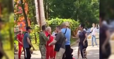 "Обещали бронь — получили повестку": Одесские медики прокомментировали инцидент с ТЦК