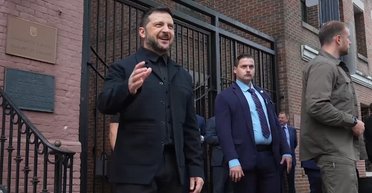 Зеленский в Вашингтоне удивил выбором одежды: дизайнер объяснила его символику