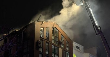 Росіяни вбили сім'ю на Київщині: журналіст врятував 4-річну дівчинку із палаючого будинку (відео)