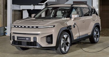 Корейский автопроизводитель презентовал недорогой электрический фургон-кроссовер (фото)